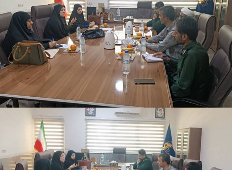برگزاری هیات اندیشه ورز جوانی جمعیت در شهرستان بندرعباس